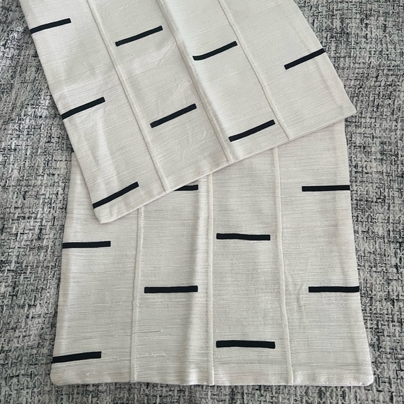 2 NWOT Uncommon James throw pillow covers - Picture 1 of 3